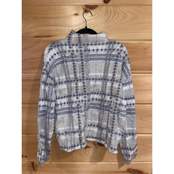 Women's Patterned Sweater - Picture 1 of 3